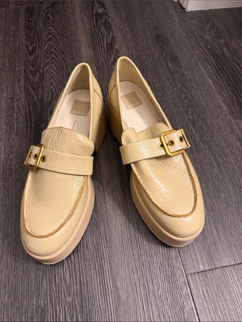 Dolce Vita, Size 9 Beige Leather Platform Loafer with Gold Buckle